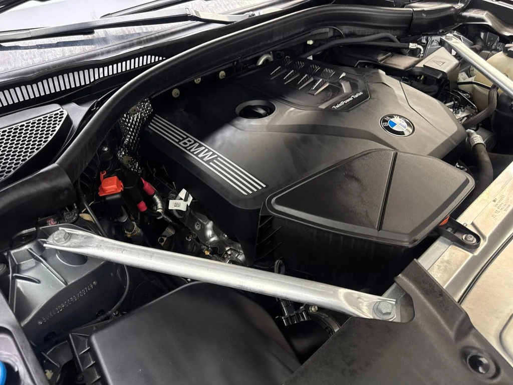 Used 2024 Gray BMW sDrive30i image 79