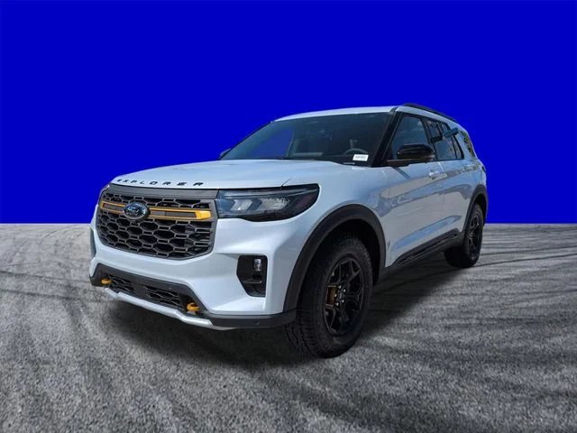 New 2026 Space White Metallic Ford Tremor® image 8