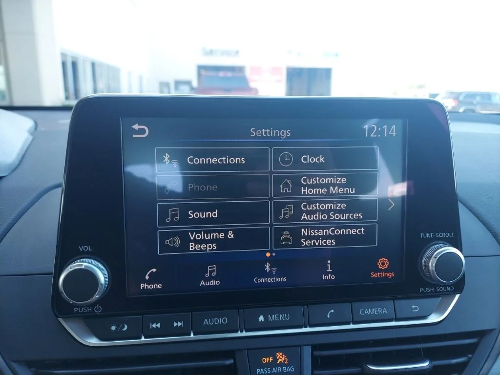 2025 Nissan Altima SV - Photo 25