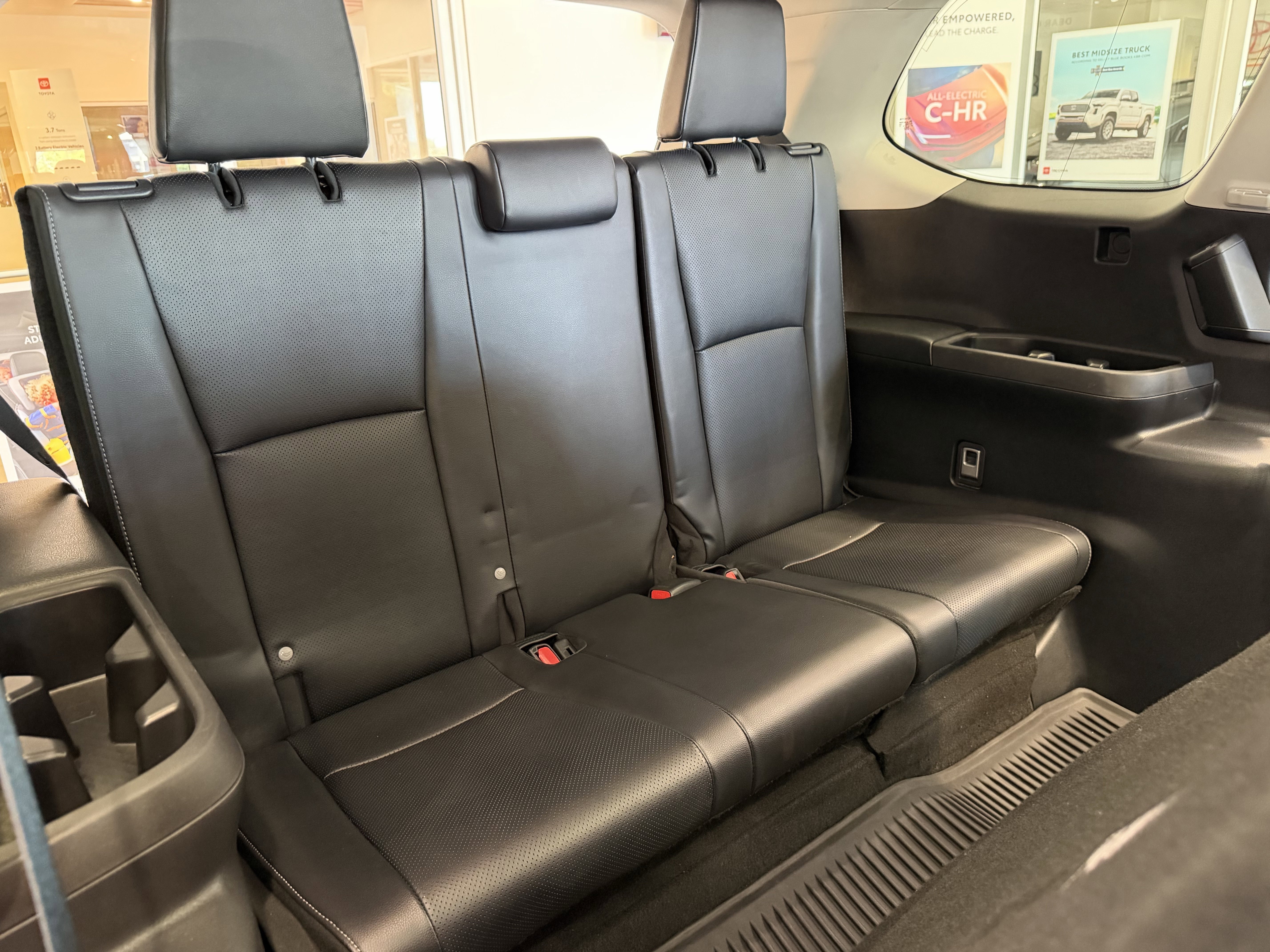 Certified Used 2024 Silver Toyota  image 34