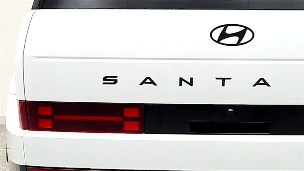 Used 2025 Serenity White Hyundai Calligraphy AWD image 6