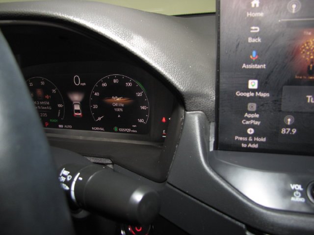 Certified Used 2025 Platinum White Pearl Honda Touring image 4