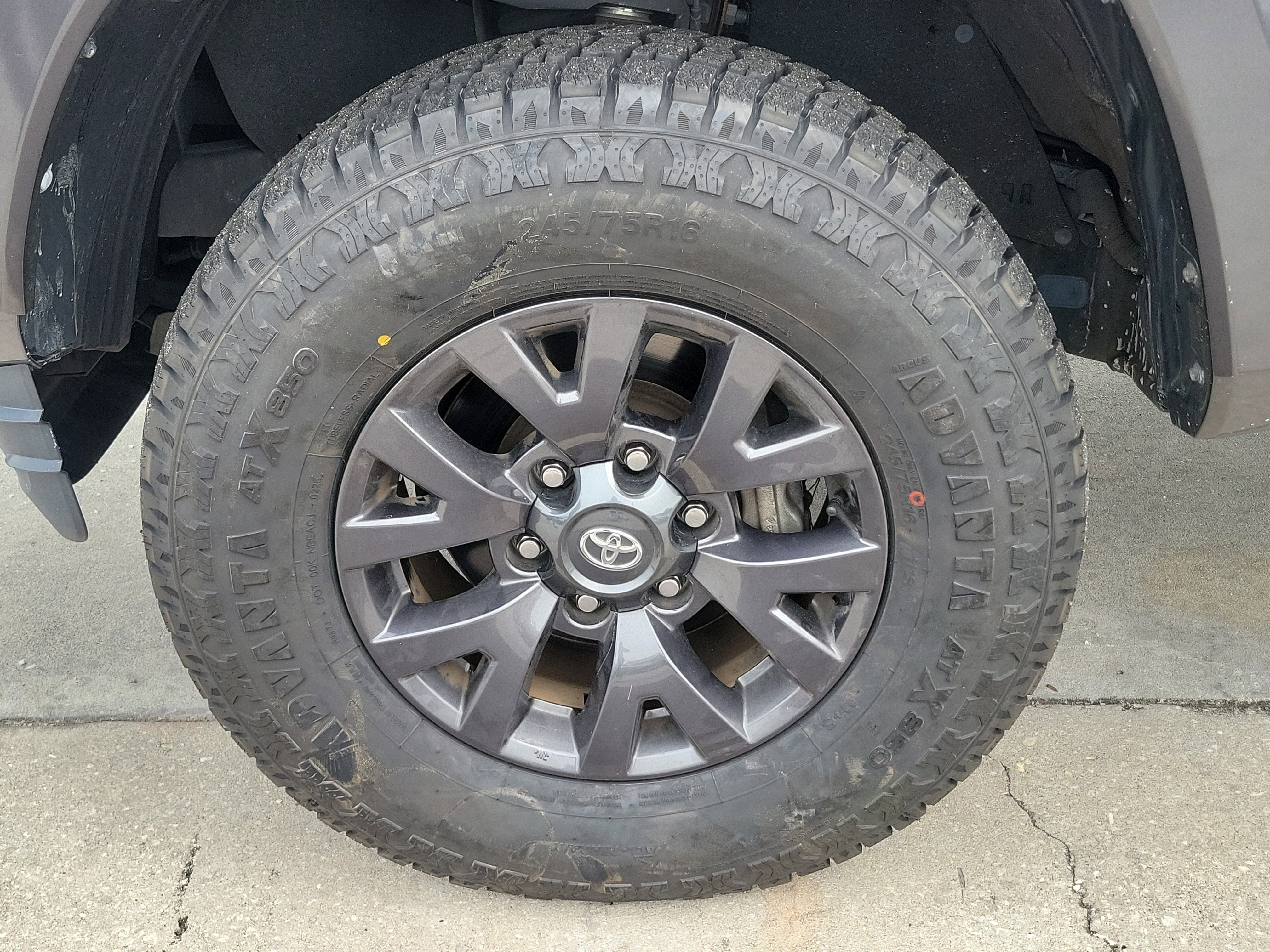 Used 2021 Magnetic Gray Metallic Toyota SR5 image 3