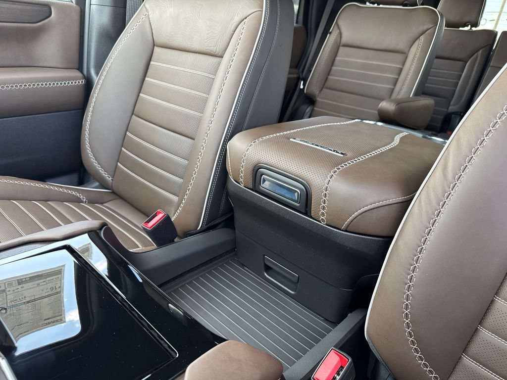 2026 GMC Yukon Denali Ultimate - Photo 56