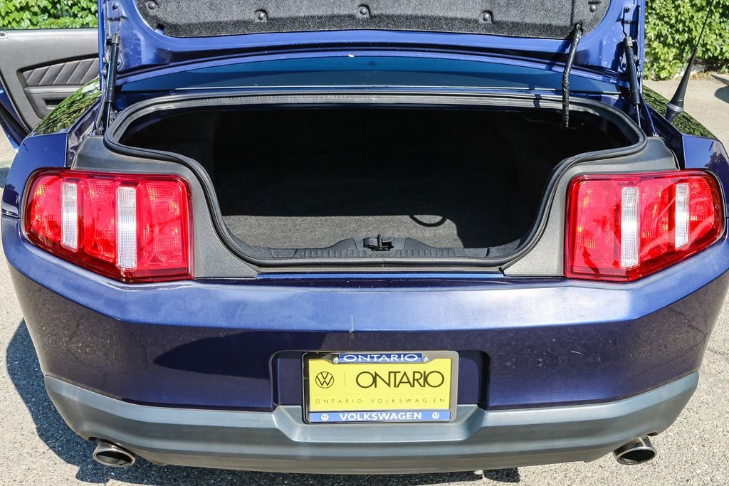 2010 Ford Mustang GT - Photo 19