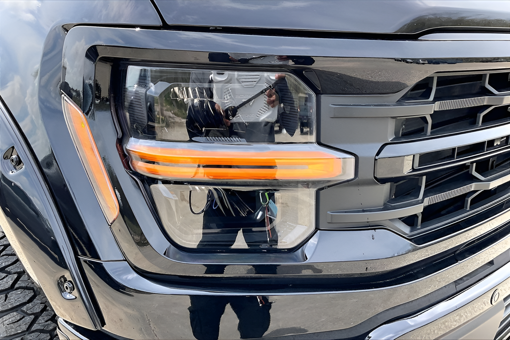 New 2026 Agate Black Metallic Ford XLT image 19