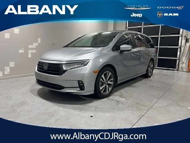 Used 2023  Honda Touring image 1