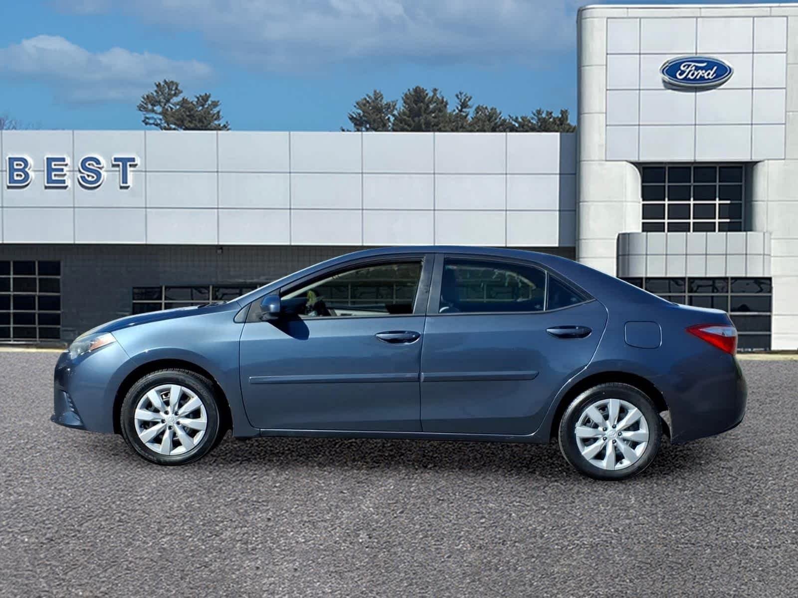 Used 2015 Toyota Corolla LE with VIN 2T1BURHE6FC429143 for sale in Nashua, NH