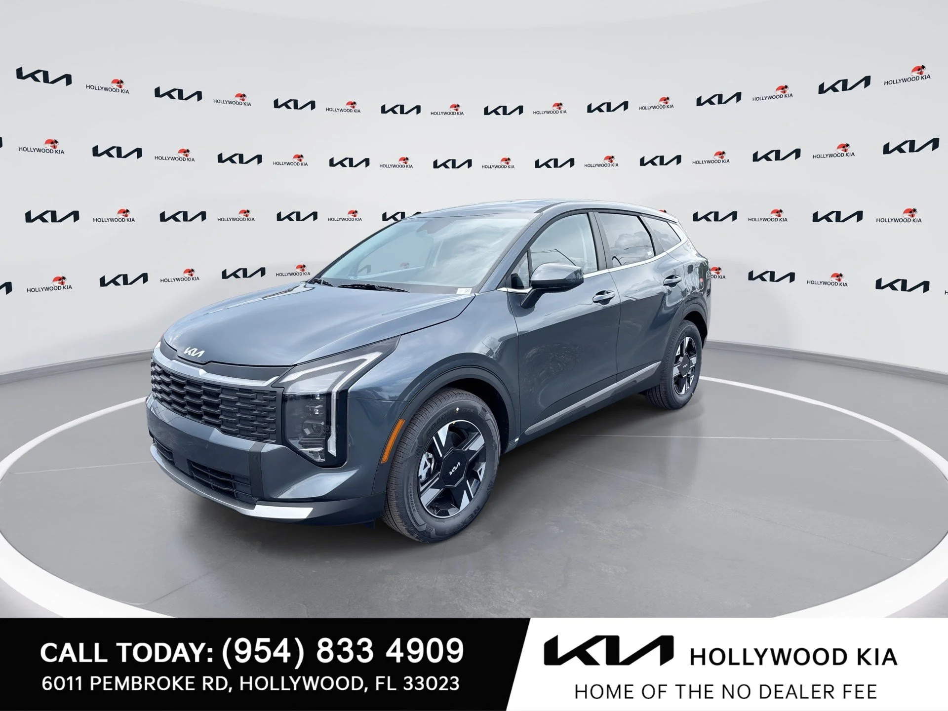 New 2026 Gravity Gray Kia LX image 4