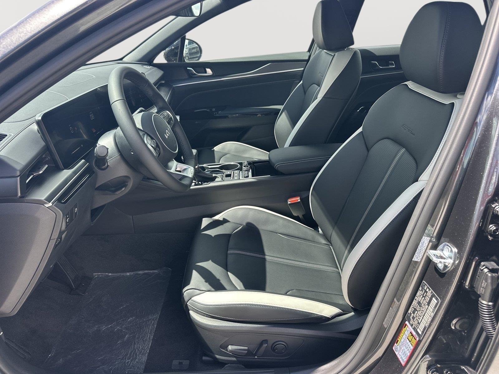 New 2027 Interstellar Gray Kia GT-Line image 8