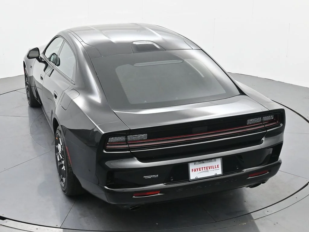 New 2026 Diamond Black Crystal Pearlcoat Dodge R/T image 30
