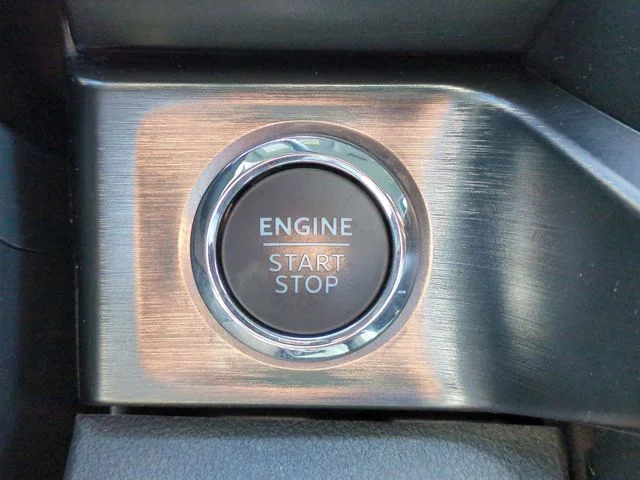 Used 2023 Gray Ford Lariat image 27