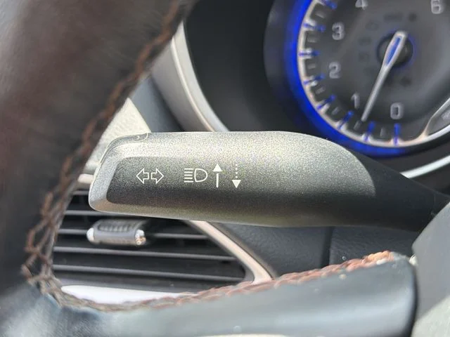 Used 2020 White Chrysler Touring image 31