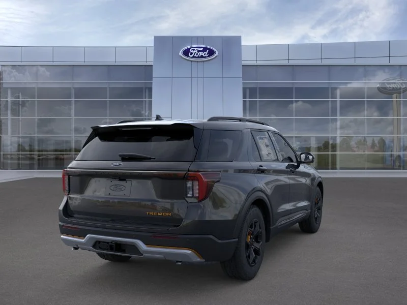 New 2026 Agate Black Metallic Ford Tremor® image 16