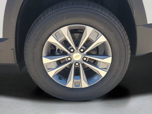 New 2026 Summit White Chevrolet LT image 31