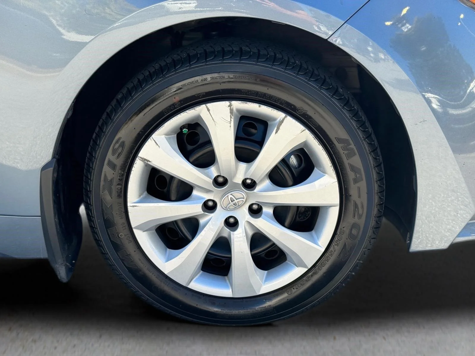 Used 2022 Celestite Toyota LE image 9
