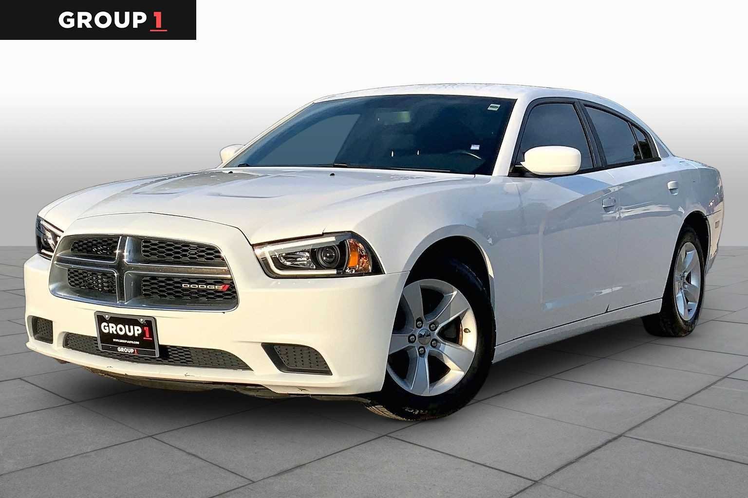 2014 Dodge Charger SE's photo