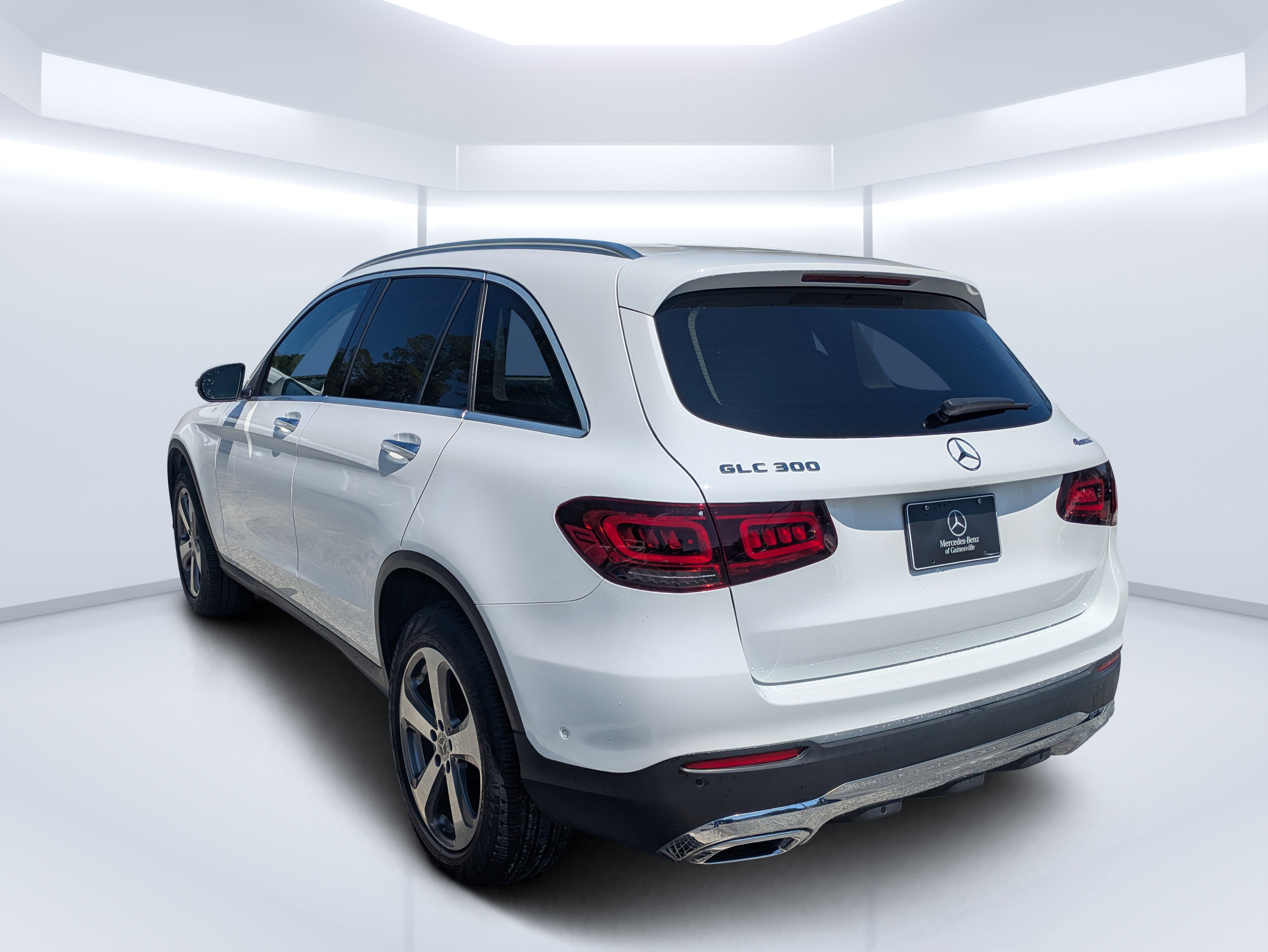 Used 2022 Polar White Mercedes-Benz GLC 300 image 5