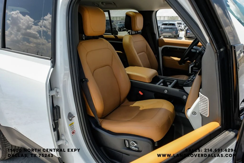 Used 2024 Fuji White Land Rover S image 43