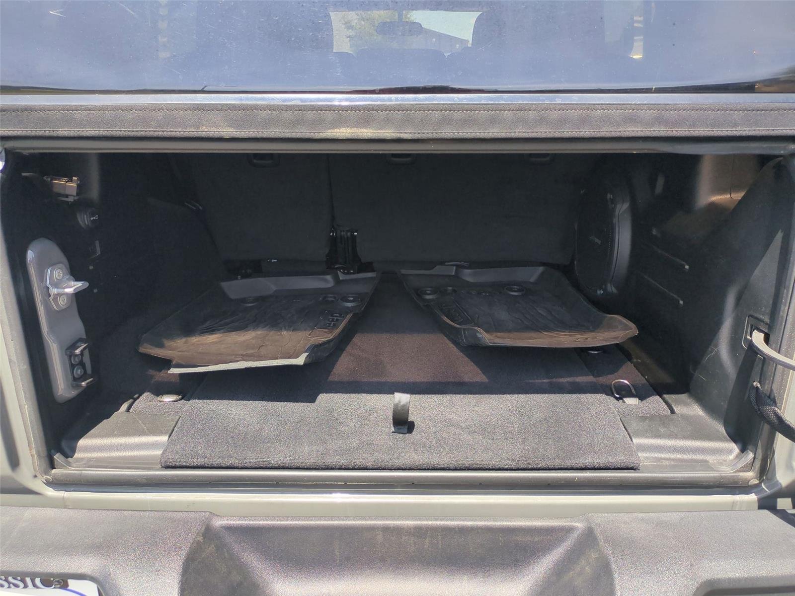 Used 2020 Sting-Gray Clearcoat Jeep Willys image 32