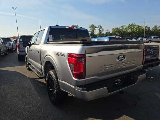 Used 2024 Iconic Silver Metallic Ford XLT image 4