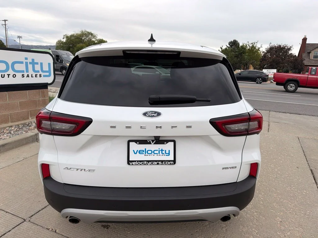 Used 2025 White Ford Active image 6