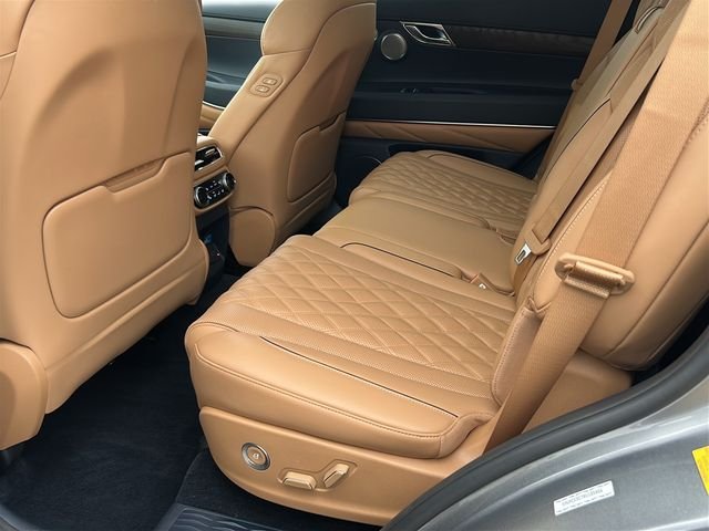 Used 2024 Silver Genesis 3.5T image 12