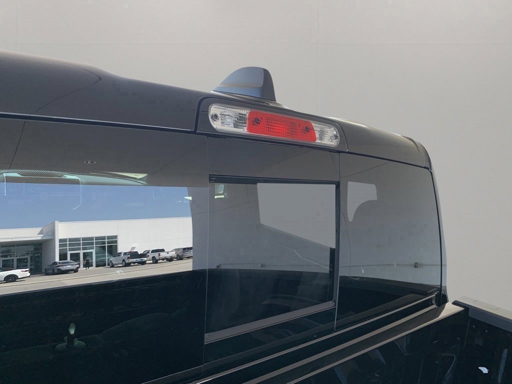 New 2026 Diamond Black Crystal Pearl-Coat Exterior Paint RAM Big Horn/Lone Star image 48