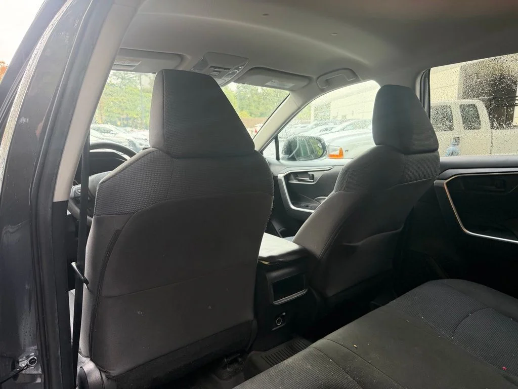 Used 2020 Magnetic Gray Metallic Toyota LE image 14