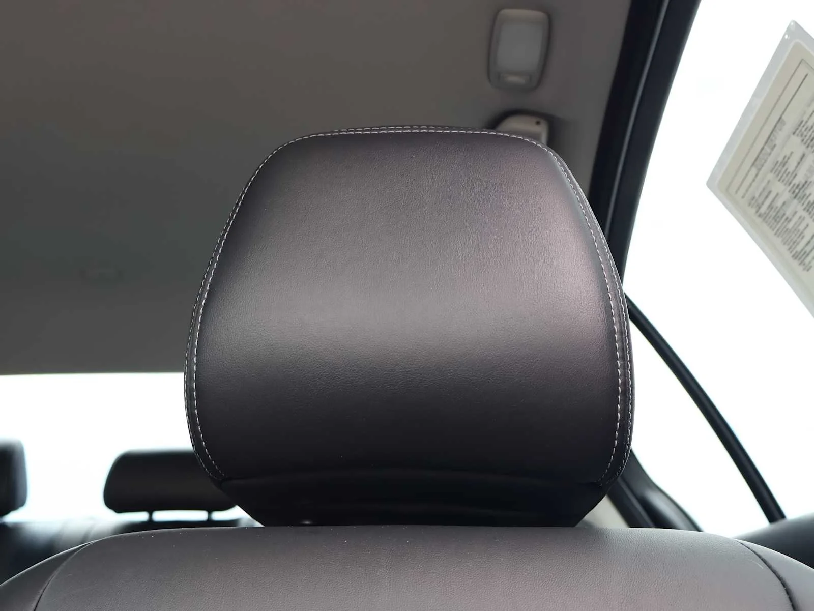 Certified Used 2023 Midnight Black INFINITI LUXE image 15