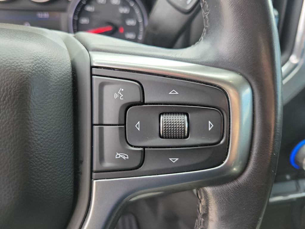 Used 2020 Shadow Gray Metallic Chevrolet LT image 24
