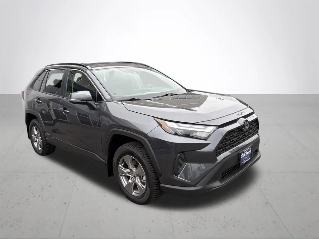 Used 2025 Gray Toyota LE image 4
