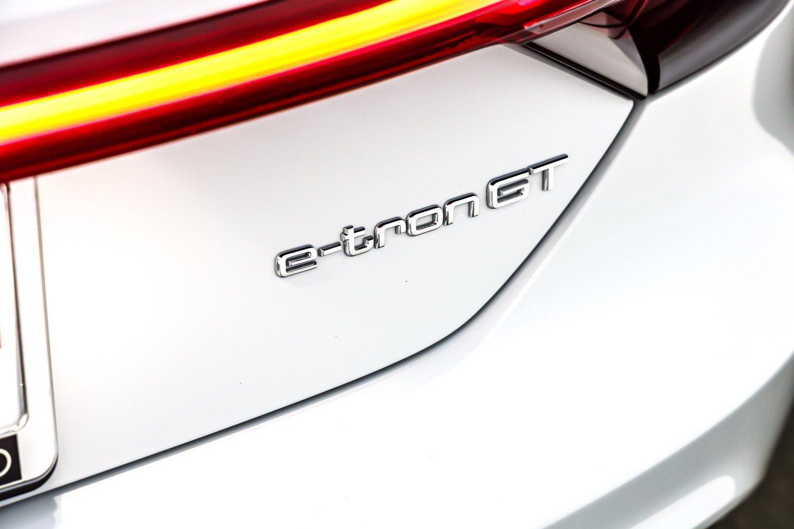 2024 Audi e-tron GT Prestige - Photo 10