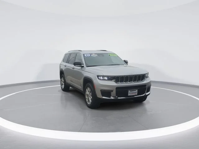 Used 2023 Silver Jeep Limited image 2