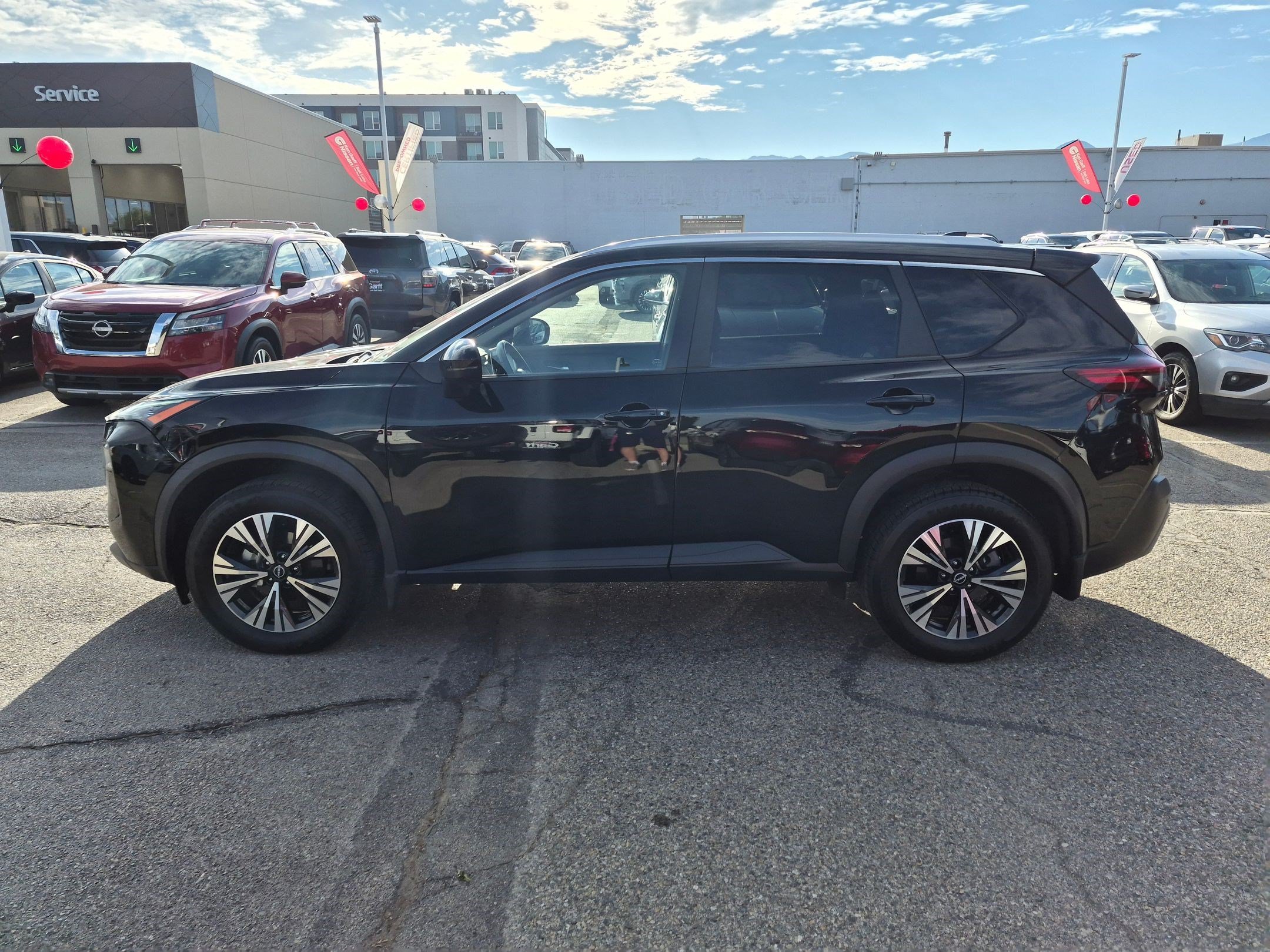 Certified Used 2022 Super Black Nissan SV image 8