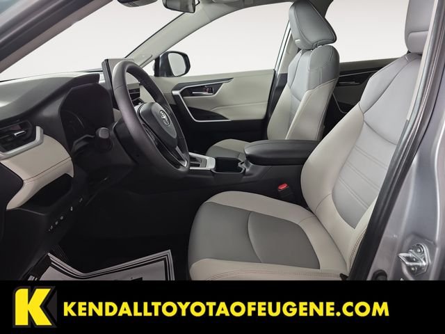 Certified Used 2025 Silver Toyota XLE Premium image 9