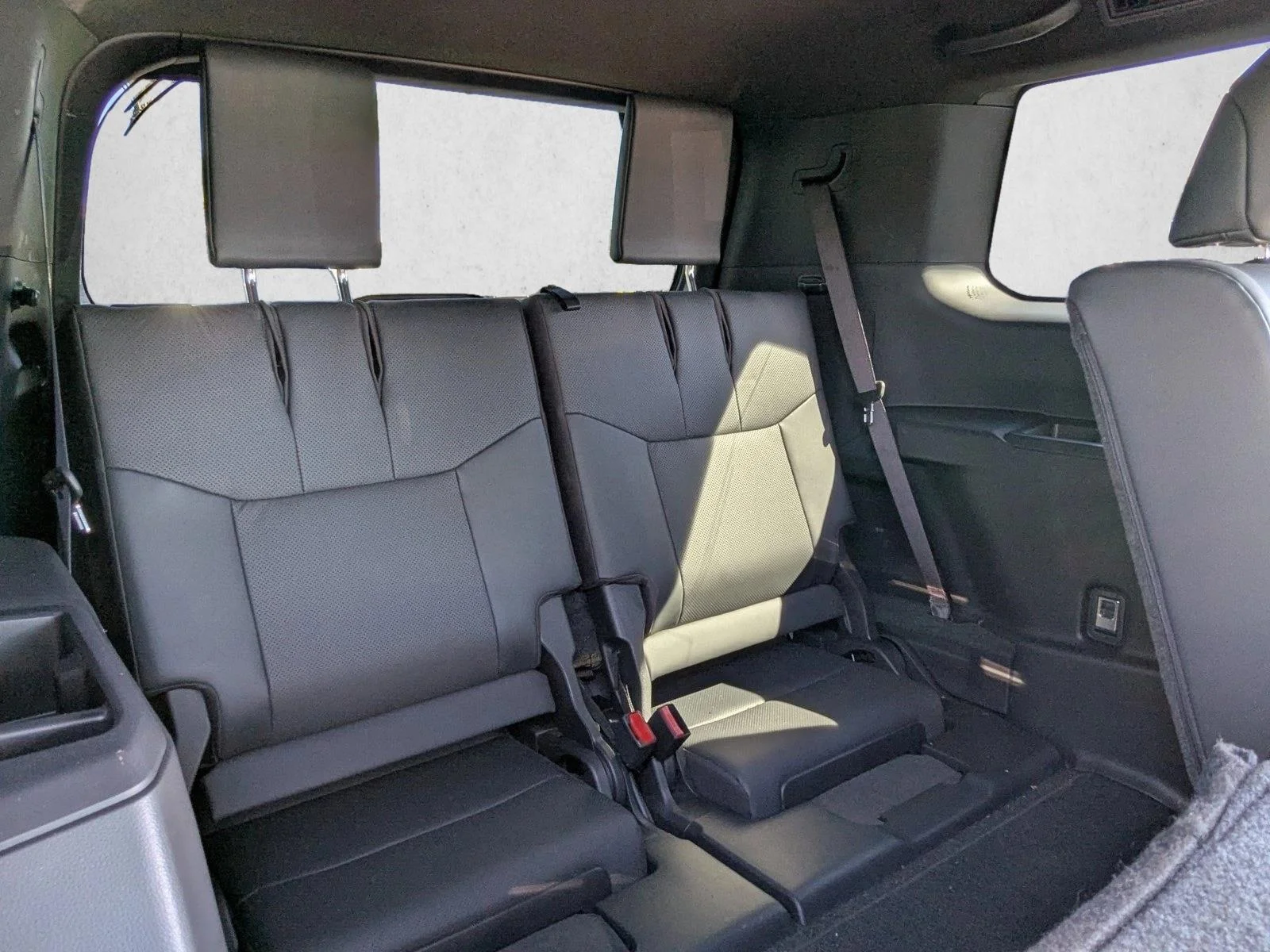 Used 2024 Atomic Silver Lexus PREMIUM image 19