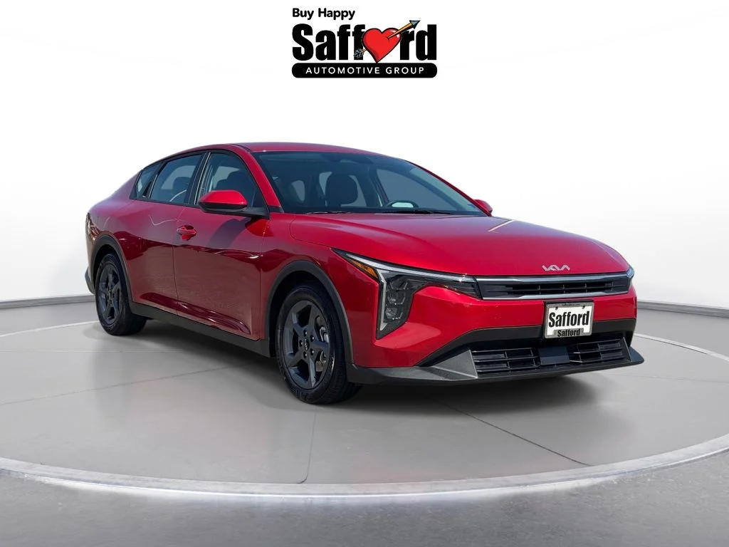 Used 2025 Red Kia LXS image 10