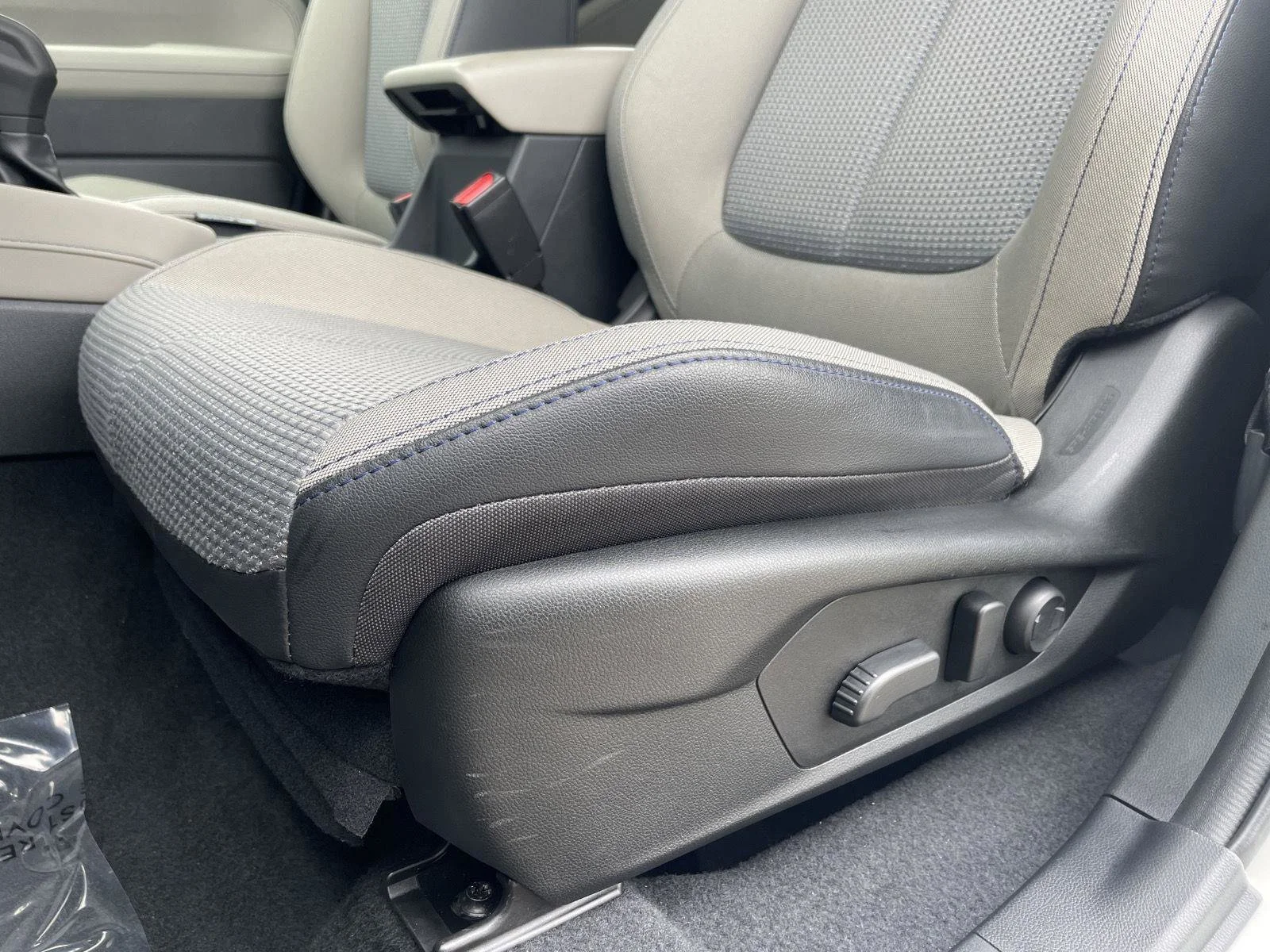 Certified Used 2025 Crystal White Pearl Subaru Premium image 11