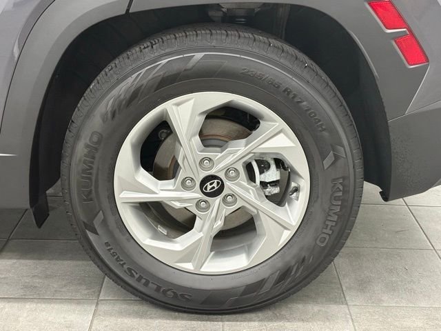 Used 2024 Gray Hyundai SEL image 6