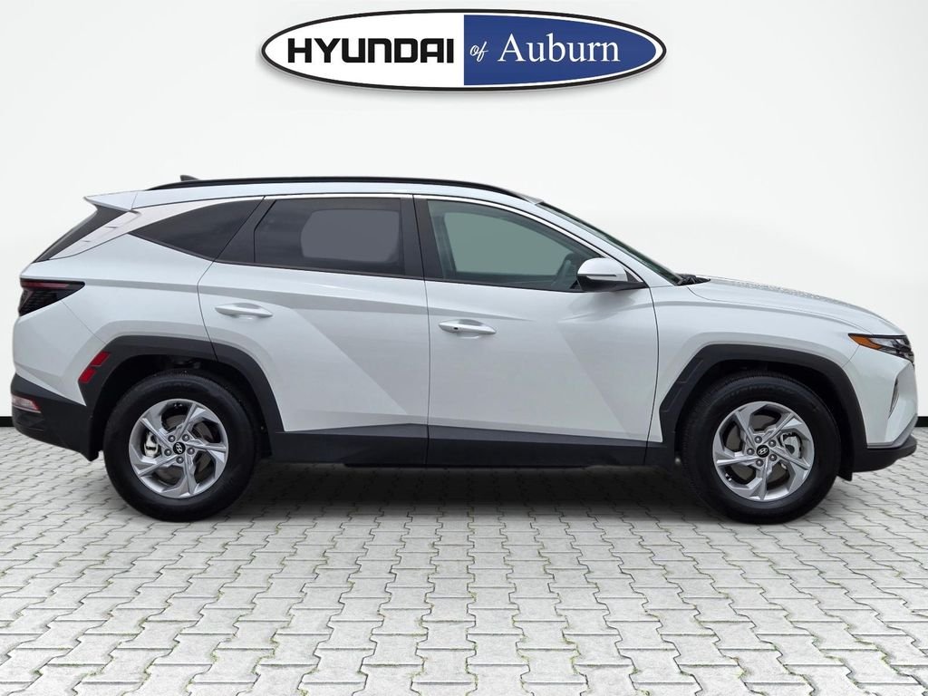 Used 2022 Gray Hyundai SEL image 4