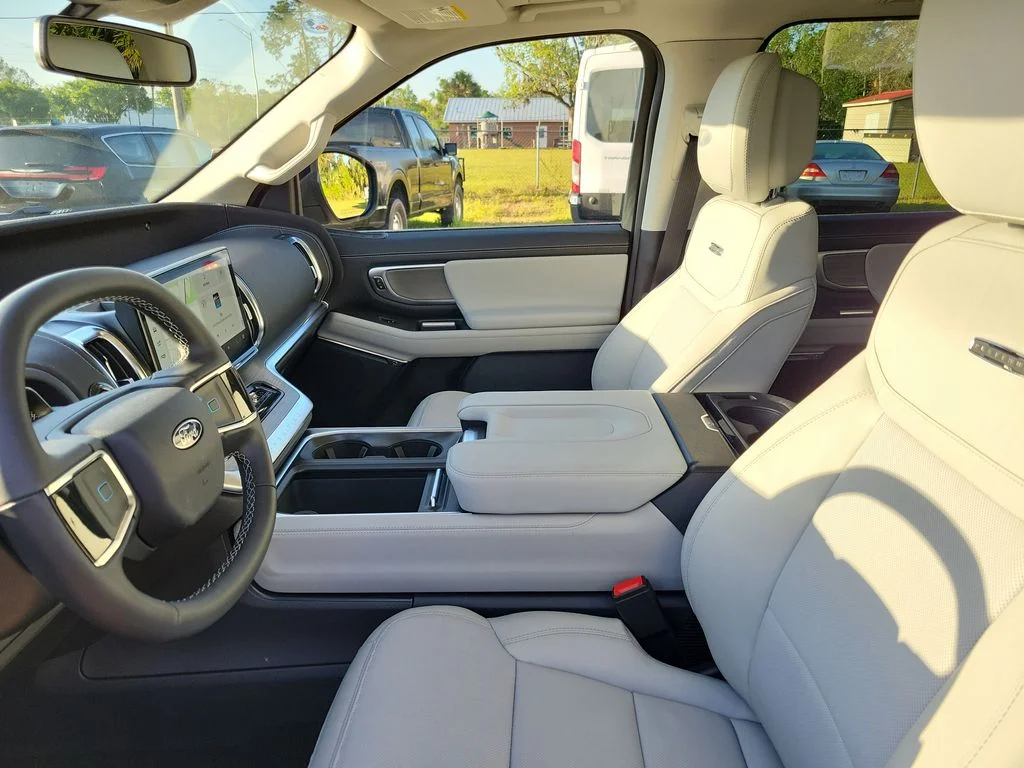 New 2026 Dark Matter Gray Metallic Ford MAX Platinum® image 9