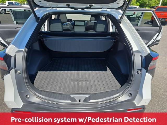 Certified Used 2024 WIND CHILL PEARL Toyota XLE image 15