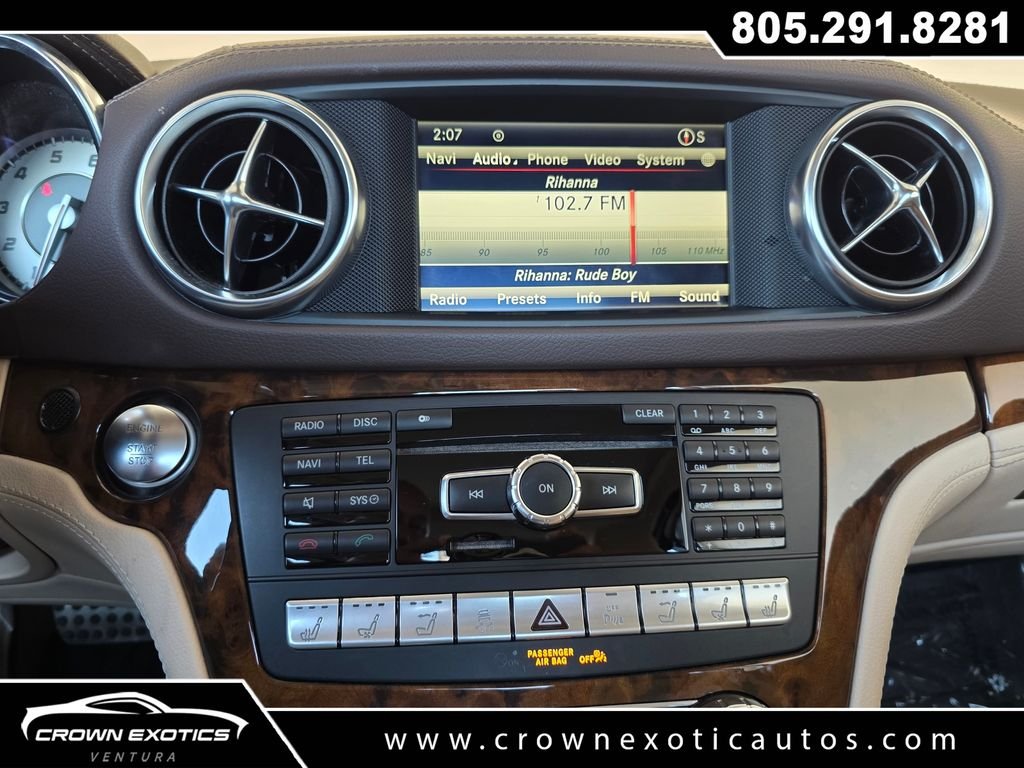 Used 2014  Mercedes-Benz SL 550 image 37
