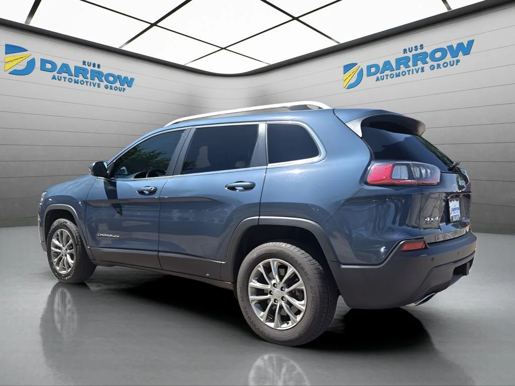 Used 2020 Blue Jeep Latitude Plus image 3