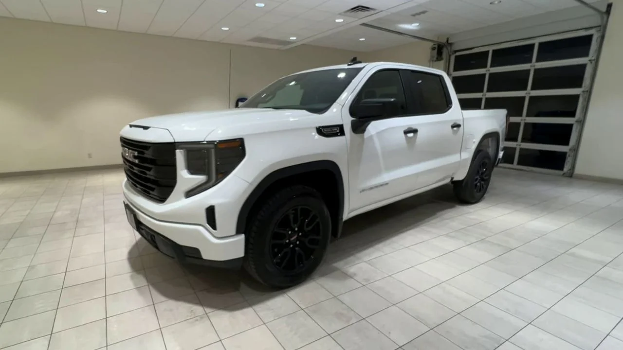 2025 GMC Sierra 1500 Pro - Photo 36
