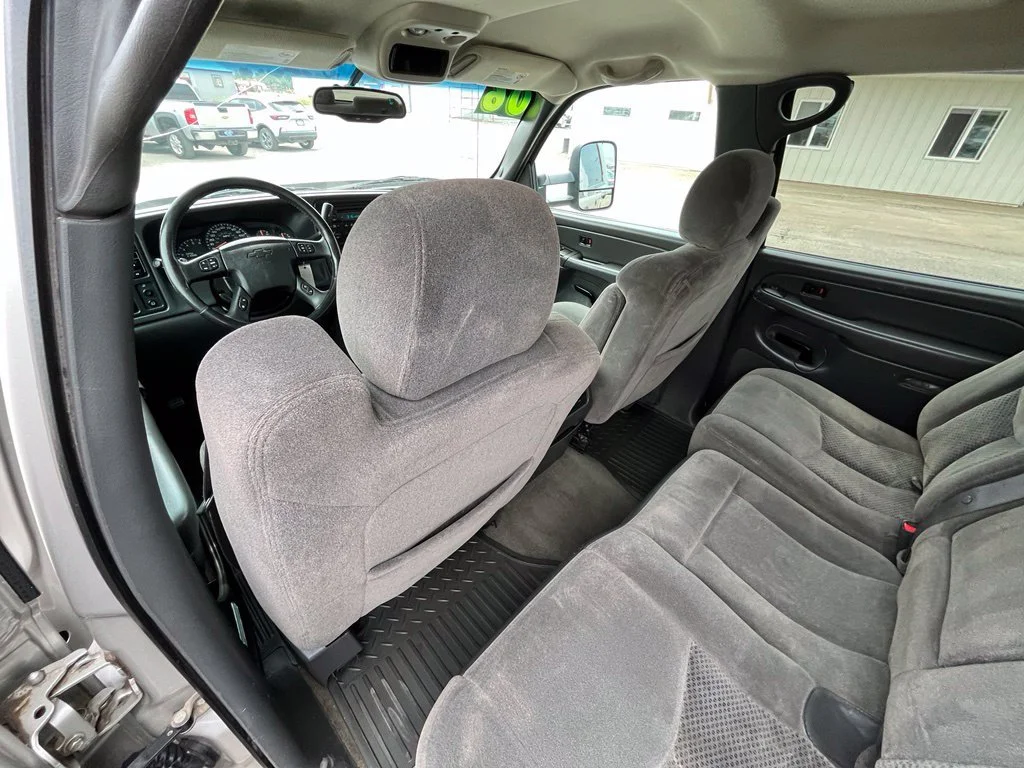 Used 2006 Tan Chevrolet Work Truck image 15