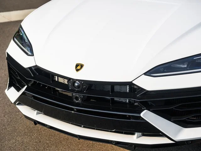 Used 2025  Lamborghini SE image 69