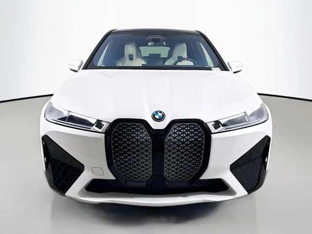 Used 2025 BMW iX M60 with VIN WB533CF06SCU62959 for sale in Peoria, IL