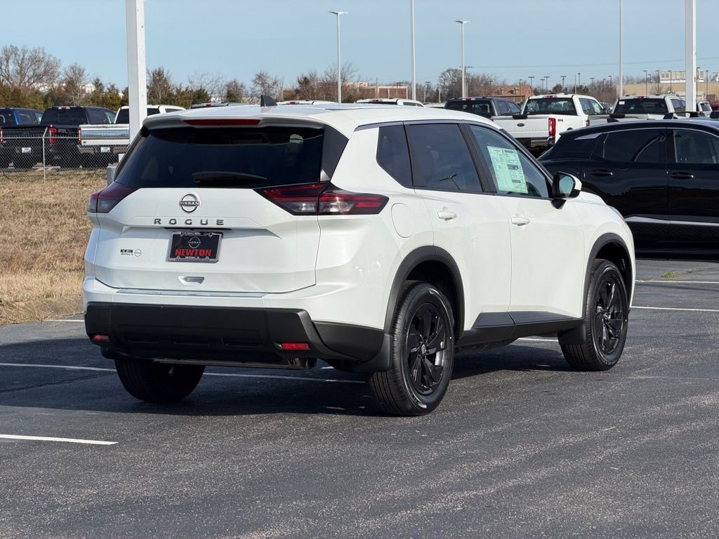 New 2026 Everest White Pearl TriCoat Nissan SV image 4